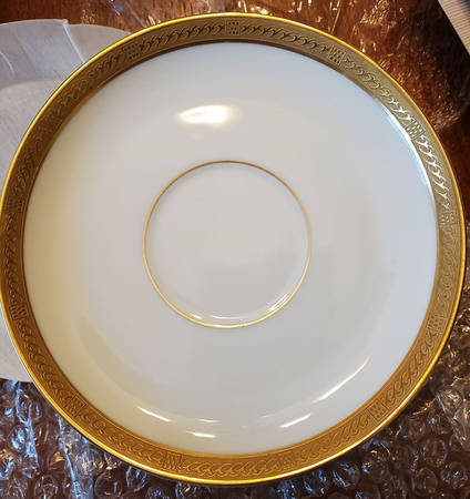 HC682 Saucer
