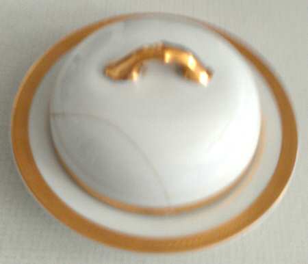 HC682 Round Covered Butter