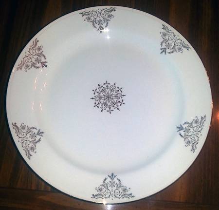 N1763 Luncheon Plate