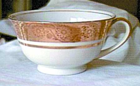 HLC3009 Footed Cup