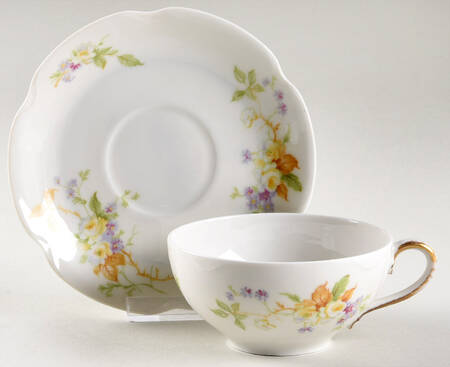 H1567 Flat Cup & Saucer Set