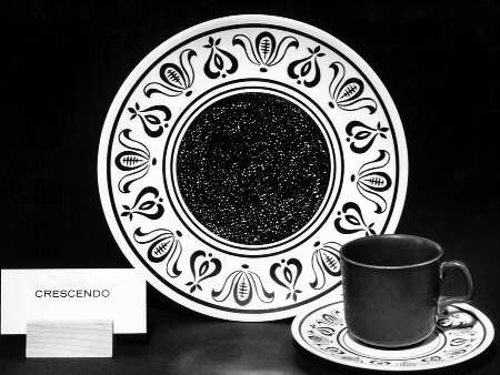 Crescendo by Homer Laughlin 
