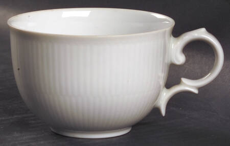 HC703 Flat Cup