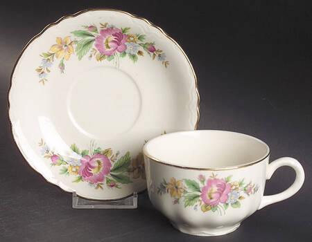 Spring Wreath Flat Cup & Saucer Set