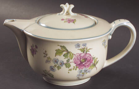 HUT979 Teapot & Lid