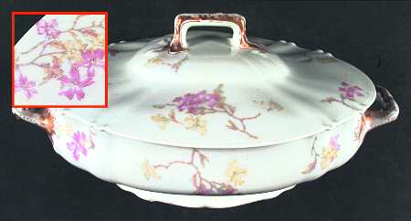 H1671 Oval Covered Vegetable