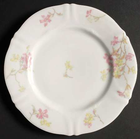 H1671 Luncheon Plate