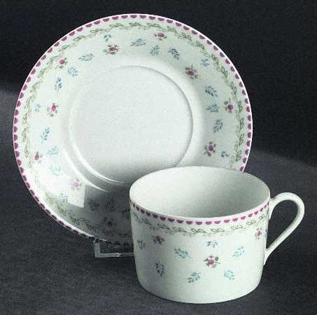 Rochambeau Flat Cup & Saucer Set