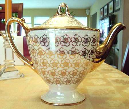 HLC3106 Teapot & Lid