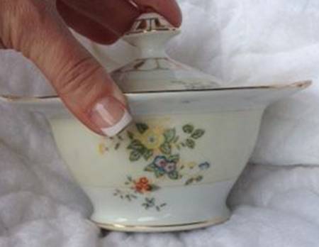 HIR37 Sugar Bowl & Lid