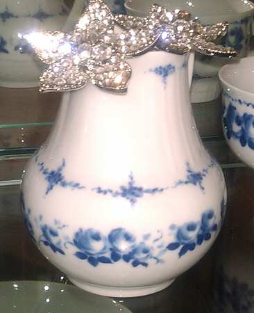 Petals Collection Creamer