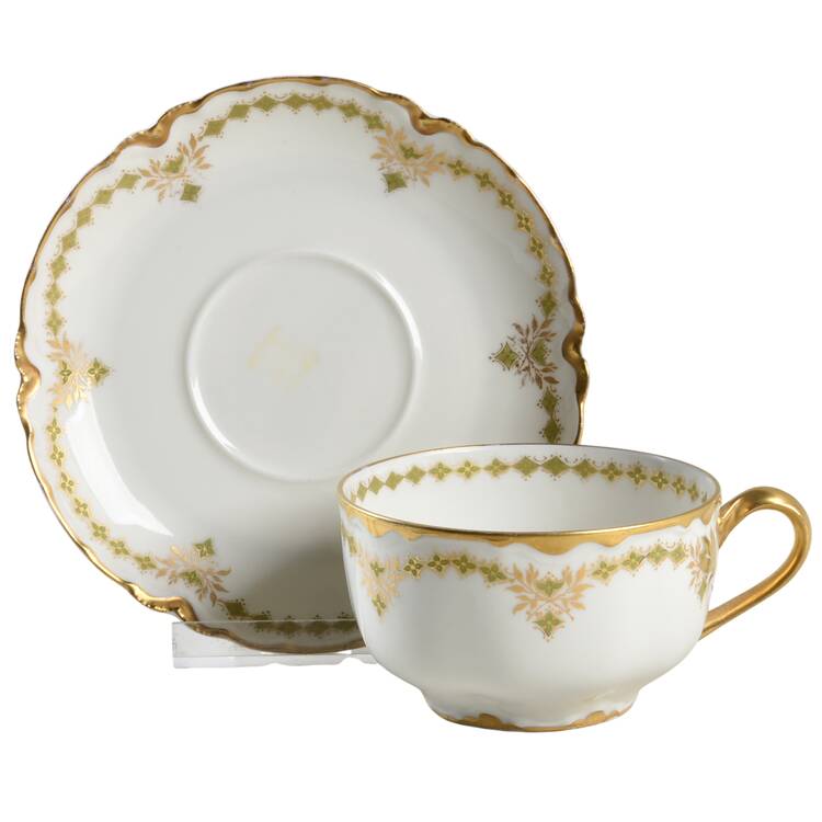 H1765 Flat Cup & Saucer Set