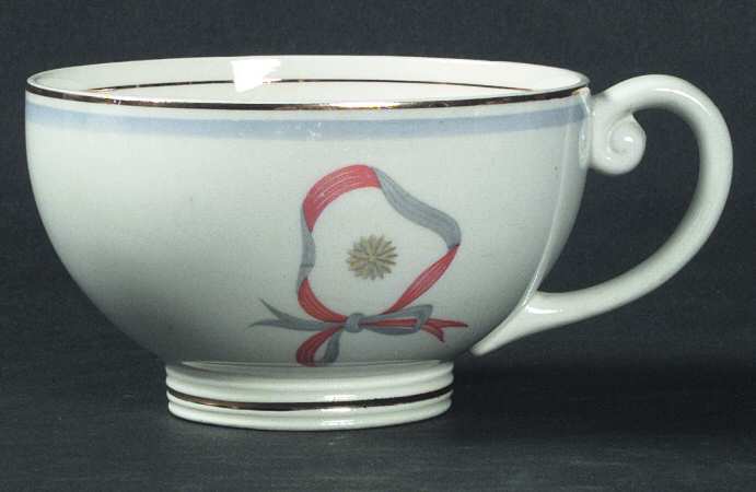 HLC2195 Footed Cup