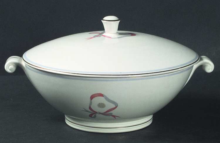 HLC2195 Round Covered Vegetable