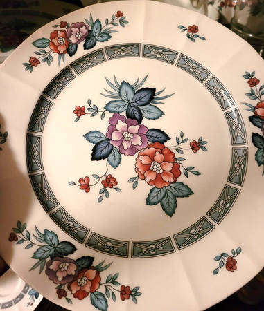 HUT1015 Dinner Plate