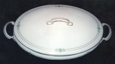HUT1018 Oval Covered Vegetable
