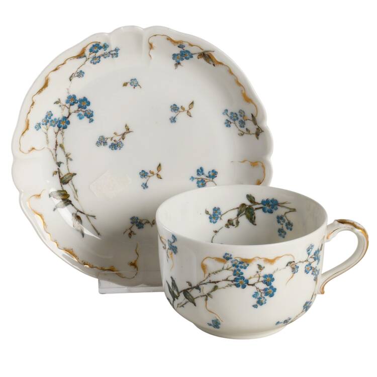 H1819 Flat Cup & Saucer Set
