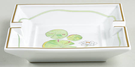 Nil (Gold Trim) 6" Square Ashtray