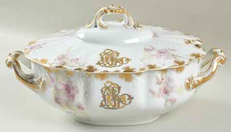 Schleiger 54-6 Oval Tureen & Lid by Haviland