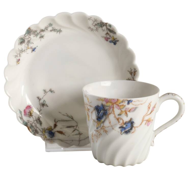 H2110 Flat Demitasse Cup & Saucer Set