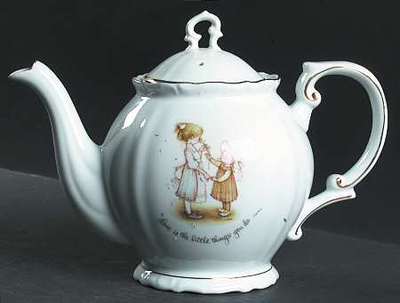 Holly Hobbie Teapot & Lid
