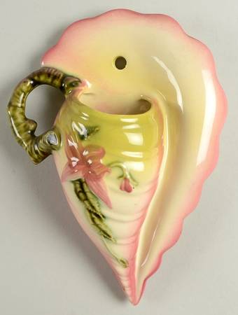 Woodland Chartreuse Pink (Glossy) 7" Wall Pocket Vase