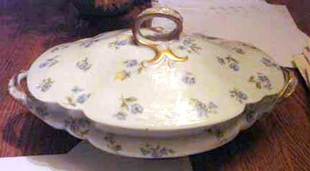 Schleiger 502-1 Oval Covered Vegetable