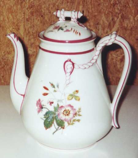 H2263 Coffee Pot & Lid