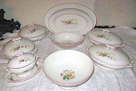 H2263 Oval Covered Vegetable