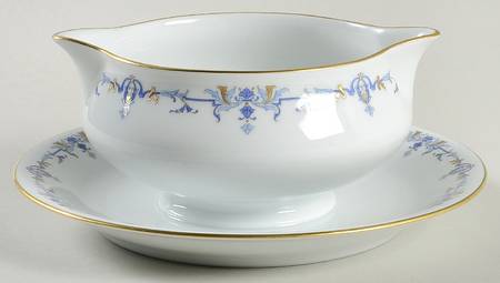 Marthe Sauce Boat with Attached Underplate