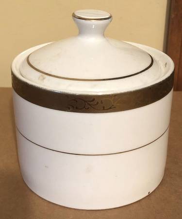 Essex Gold by Housewares Intl