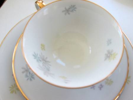 HC762 Footed Cup & Saucer Set