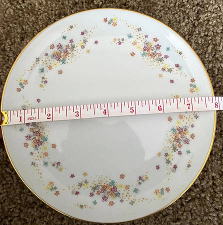 Frolic Salad Plate
