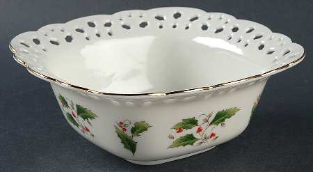 HHD2 (Gold "H" Mark) 7'' Pierced Square Bowl