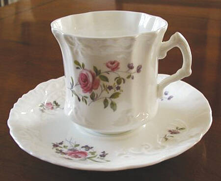 6233 Flat Cup & Saucer Set