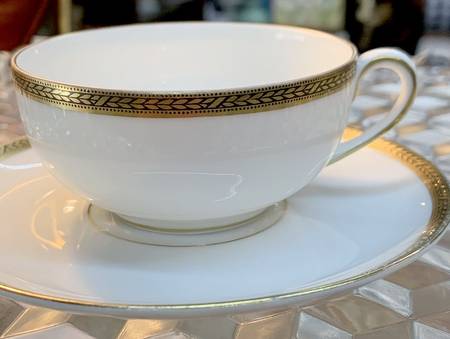 HUT1221 Footed Demitasse Cup & Saucer Set