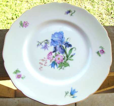 02705 Salad Plate
