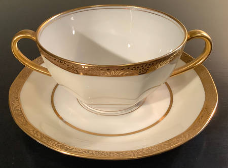 H2433 Bouillon Cup & Saucer