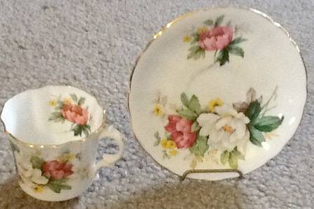 4099 Flat Cup & Saucer Set