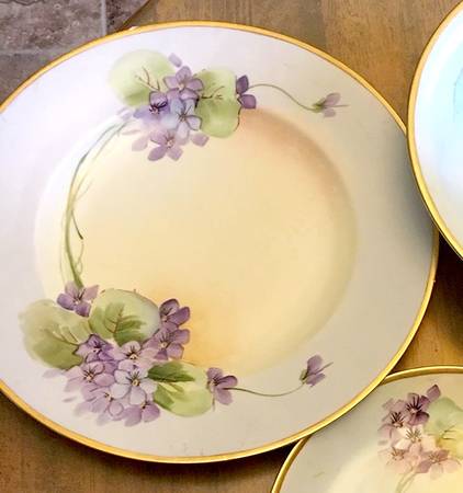HUT1242 Dinner Plate