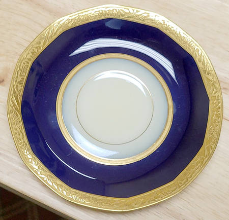H2470 Saucer