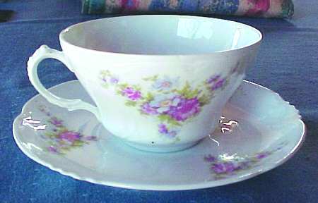HAB67 Flat Cup & Saucer Set