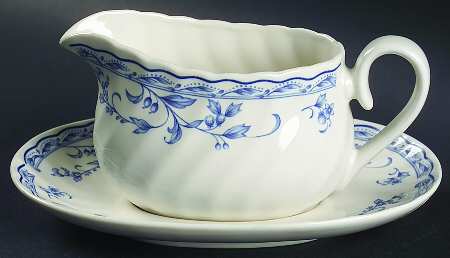 Simplicity Gravy Boat & Underplate