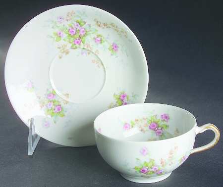 H2529 Flat Cup & Saucer Set