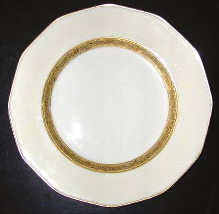 H2585 Dinner Plate