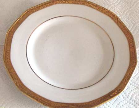 H2594 Dinner Plate