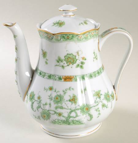 Bonneval (White, Isle De France Shape) Teapot & Lid