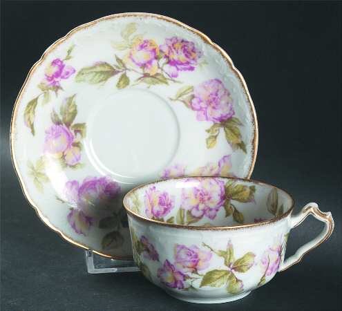 H1127 Flat Cup & Saucer Set