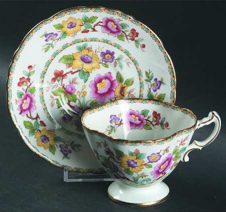 Mandalay (Scalloped) Footed Cup & Saucer Set