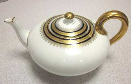 7559 Teapot & Lid